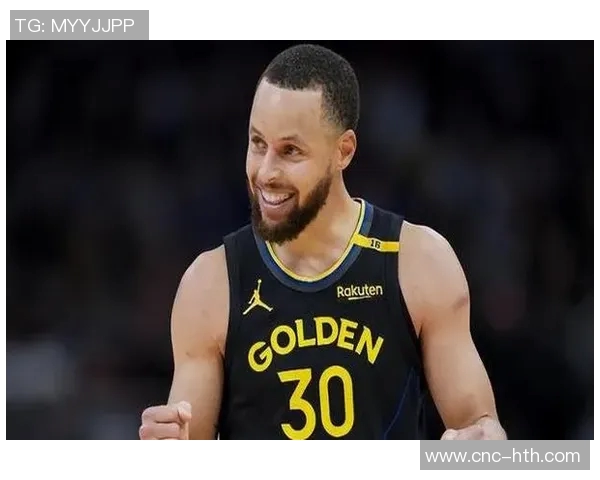 库里即将40岁仍能主宰比赛身材与实力的完美结合令人惊叹 库里即将40岁仍能主宰比赛身材与实力的完美结合令人惊叹