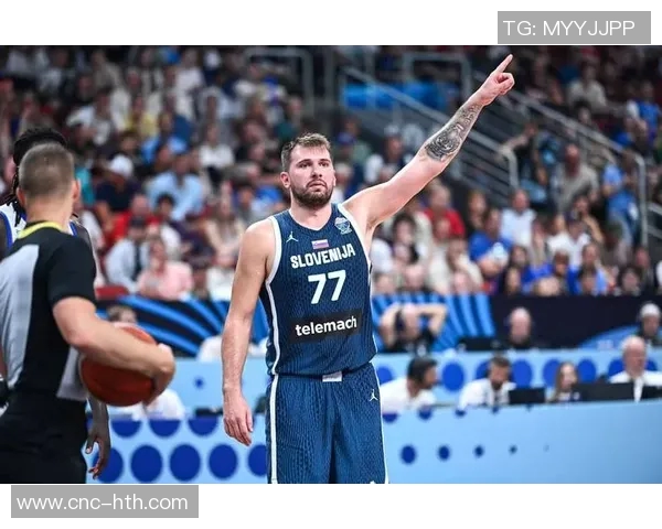 东契奇三双助力球队胜利强调得分并非唯一衡量标准 东契奇三双助力球队胜利强调得分并非唯一衡量标准