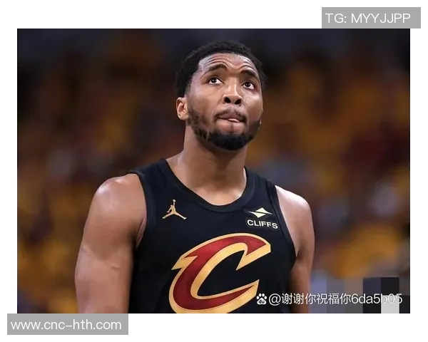 米切尔第三节火力全开8投6中三分1中3独得14分助队追分奋起反击 米切尔第三节火力全开8投6中三分1中3独得14分助队追分奋起反击