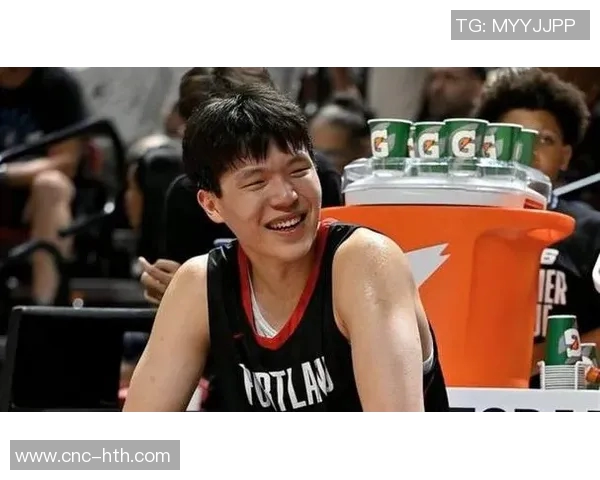 媒体人分析杨瀚森在新秀中表现平平中锋位置逐渐被潮流冷落